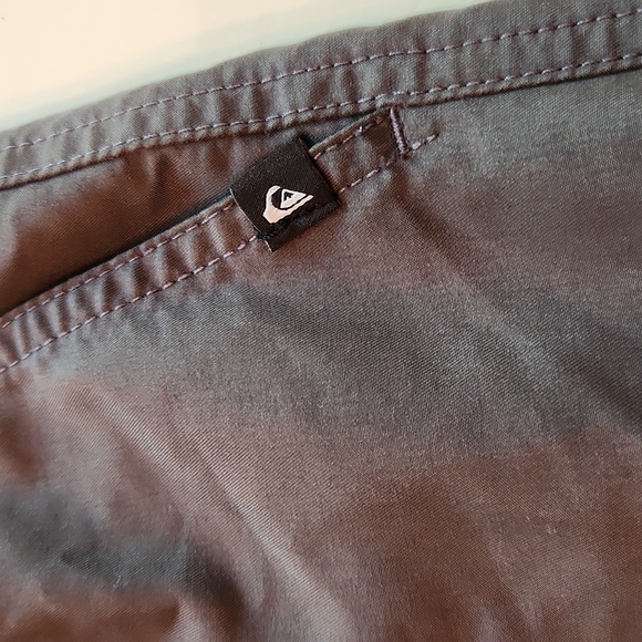 Quicksilver gray extra large elastic waist shorts - Picture 5 of 11